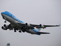 PH-CKC @ EHAM - Take off from runway 24 of Schiphol Airport - by Willem Göebel