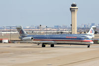 N424AA @ DFW - On the ramp at DFW Airport
