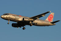 OE-LEF @ VIE - NIKI - by Chris Jilli