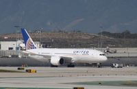 N27901 @ KLAX - Boeing 787-800 - by Mark Pasqualino
