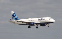 N564JB @ KFLL - Airbus A320