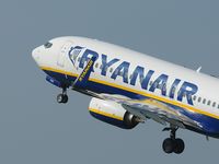 EI-EVE @ LFBE - take off to Stansted - by Jean Goubet-FRENCHSKY