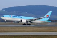 HL7752 @ VIE - Korean Air - by Chris Jilli