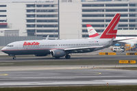 OE-LNK @ VIE - Lauda
