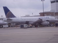 N826UA @ IAH - a319 - by christian maurer