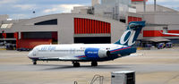 N972AT @ KATL - Taxi Atlanta - by Ronald Barker