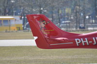 PH-JPR - Vliegveld Seppe - by T.Wagemakers