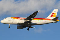 EC-KOY @ VIE - Iberia
