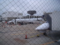 N13968 @ IAH - erj-145lr - by christian maurer