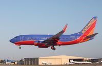 N937WN @ KHOU - Boeing 737-700 - by Mark Pasqualino
