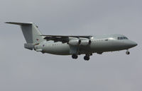 ZE707 @ EGSH - Performing and NDB approach at EGSH.