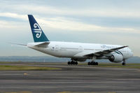ZK-OKH @ NZAA - At Auckland - by Micha Lueck