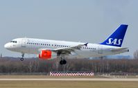 OY-KBT @ EDDL - SAS A319 landing in DUS - by FerryPNL