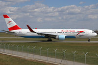 OE-LAZ @ VIE - Austrian Airlines - by Joker767