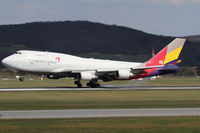HL7415 @ VIE - Asiana Cargo