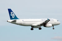 ZK-OJS @ NZAA - At Auckland - by Micha Lueck