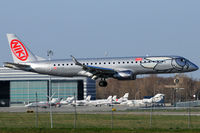 OE-IHD @ VIE - NIKI - by Chris Jilli