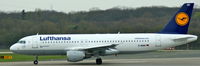 D-AIQD @ EDDL - Lufthansa, is lining up RWY23L at Düsseldorf Int´l (EDDL) - by A. Gendorf