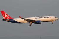 TC-MCZ @ VIE - Turkish Cargo (MNG)