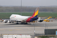 HL7414 @ VIE - Asiana Cargo