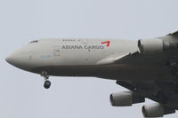HL7414 @ LOWW - Asiana Boeing 747 - by Thomas Ranner