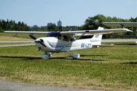 SE-LZT @ ESKB - Cessna 172S Skyhawk [172S-9298] Stockholm-Barkarby~SE 07/06/2008
