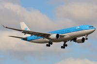 PH-AOI @ EHAM - KLM A332 - by FerryPNL