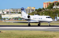 N450JE @ TNCM - N450JE