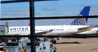 N830UA @ KDCA - DCA VA - by Ronald Barker