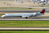 N132EV @ KATL - Canadair CRJ-900 [15219] (Delta Connection) Atlanta-Hartsfield~N 11/04/2010