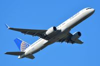 N13110 @ EHAM - United B752 lifting off from AMS - by FerryPNL