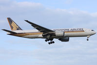 9V-SVM @ LIRF - Landing - by micka2b