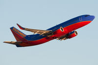 N639SW @ KPHX - Boeing 737-3H4 - by Roland Bergmann-Spotterteam Graz