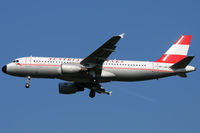 OE-LBP @ VIE - Austrian Airlines - by Chris Jilli