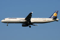 D-AIRC @ VIE - Lufthansa - by Chris Jilli