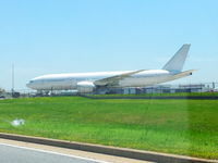 VP-CAL @ KATL - Tarmac Atlanta Hartsfield-Jackson Airport
April 26, 2013 - by Kevin P.