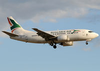 LZ-BOR @ LEBL - On final RWY 25R. - by Jorge Molina