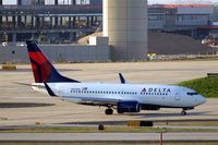N302DQ @ KATL - Boeing 737-732 [29648] (Delta Air Lines) Atlanta-Hartsfield~N 11/04/2010