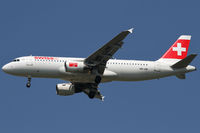 HB-IJM @ VIE - Swiss