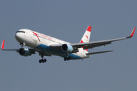 OE-LAE @ VIE - Austrian Airlines