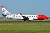 LN-DYW @ EHAM - Norwegian B738 claering runway in AMS - by FerryPNL