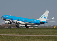 PH-AOM @ EHAM - Take off from runway 36L of Schiphol Airport - by Willem Göebel