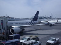 N659DL @ LGA - skyteam 757-232 at NYC - by christian maurer