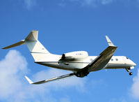 N710WJ @ TNCM - N710WJ