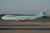 HL7439 @ LOWW - Korean Air Boeing 747-400 - by Dietmar Schreiber - VAP