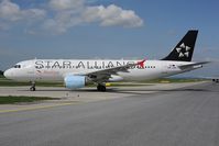 OE-LBX @ LOWW - Austrian Airlines Airbus 320 with Tyrolean sticker