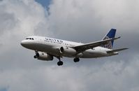 N830UA @ KORD - Airbus A319