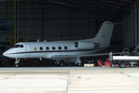 83-0500 @ EGGW - US Navy - by Chris Hall