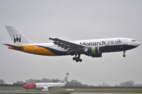 G-MONS @ EIDW - Short finals for r/w 10 - by Robert Kearney