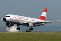 OE-LBP @ VIE - Austrian Airlines - by Chris Jilli